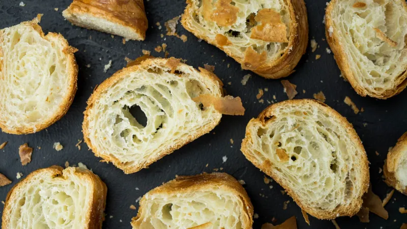 When the Air Itself Becomes the Enemy: Protecting Laminated Pastry from Humidity